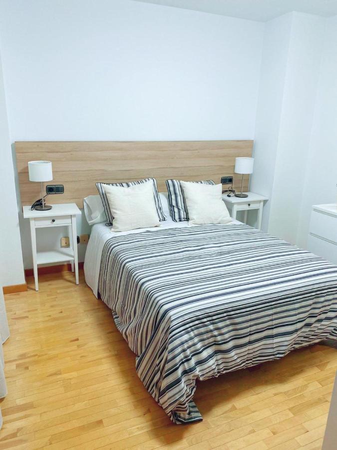 Appartamento Duenas Oviedo Esterno foto