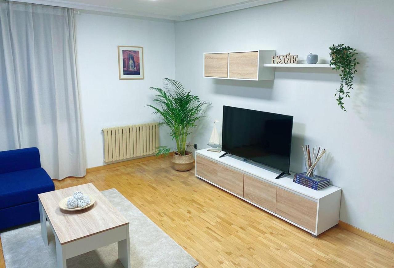 Appartamento Duenas Oviedo Esterno foto